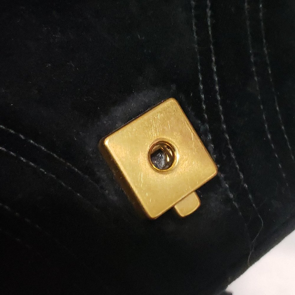 ❌SOLD❌ GUCCI Black Velvet Small GG Marmont - Picture 9 of 16